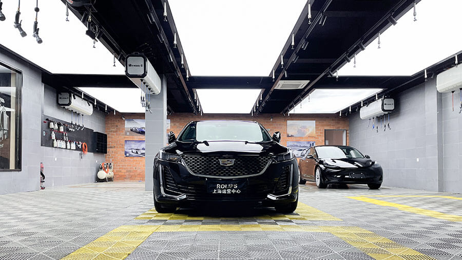 凱迪拉克CT5黑色施工羅利普斯隱形車衣RS90案例 凱迪拉克CT5黑色施工羅利普斯隱形車衣RS90案例