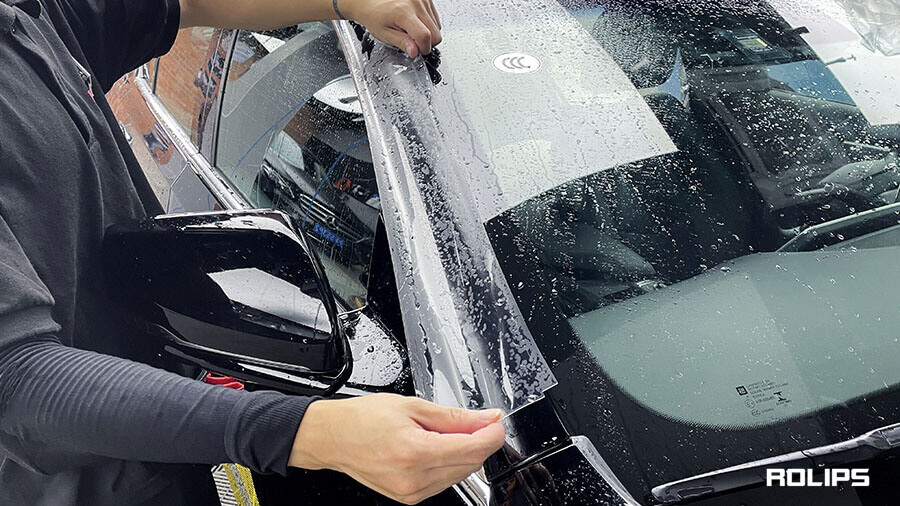 凱迪拉克CT5黑色施工羅利普斯隱形車衣RS90(圖4) 凱迪拉克CT5黑色施工羅利普斯隱形車衣RS90(圖4)