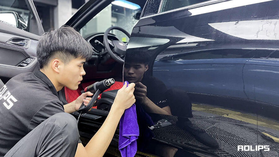 凱迪拉克CT5黑色施工羅利普斯隱形車衣RS90(圖10) 凱迪拉克CT5黑色施工羅利普斯隱形車衣RS90(圖10)